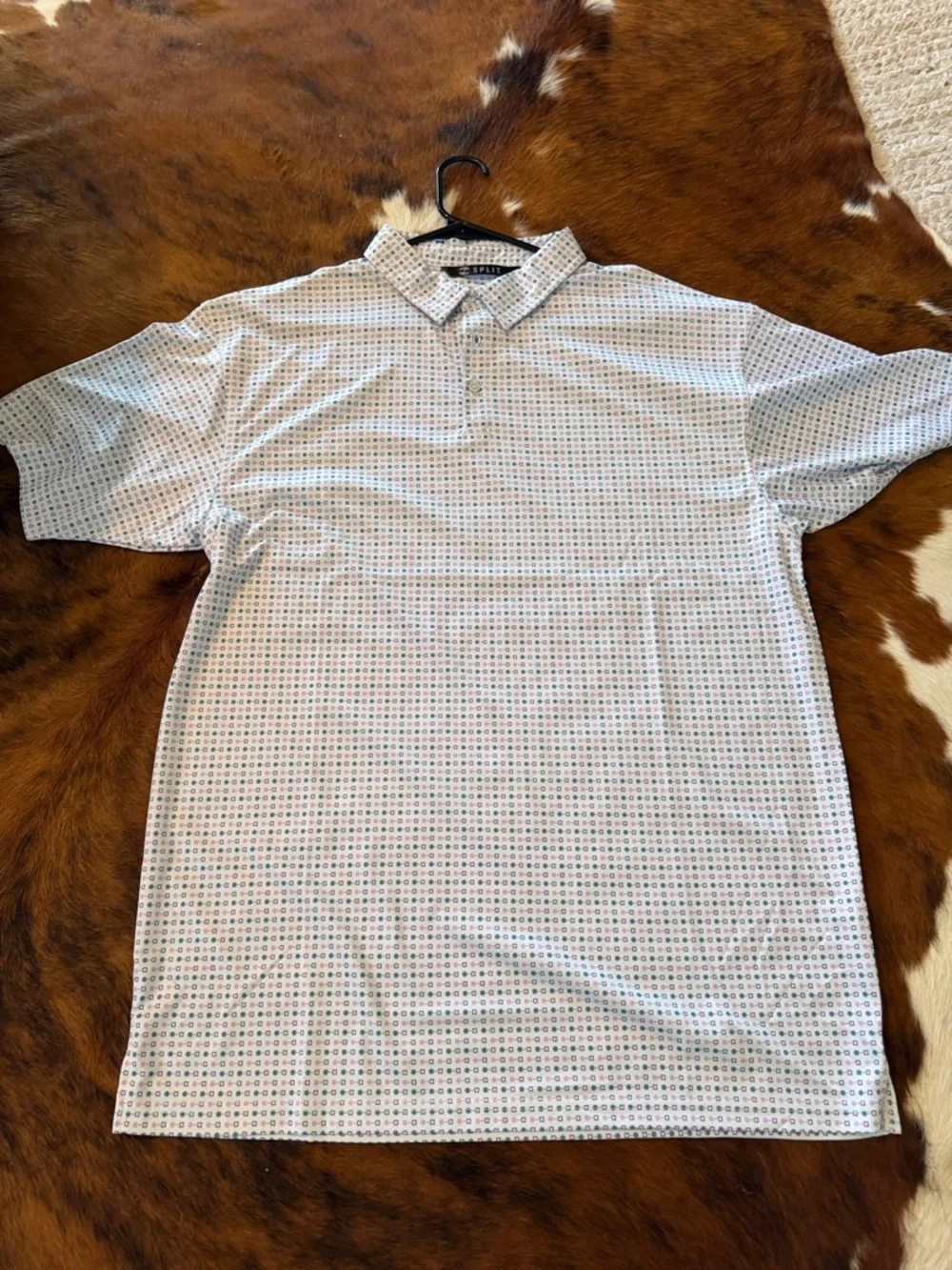 split White Polo with Blue & Red Micro Pattern - Picture 1 of 8